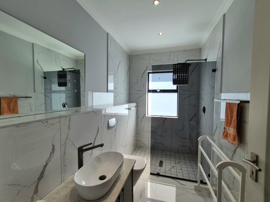 3 Bedroom Property for Sale in Hartenbos Heuwels Western Cape